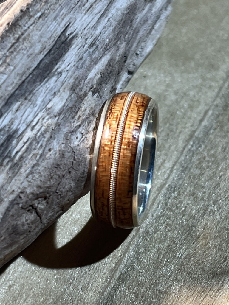 bague bois clair